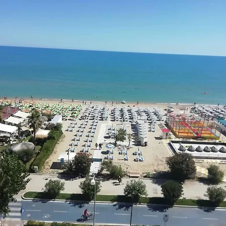 Boston ألبا أدرياتيكا