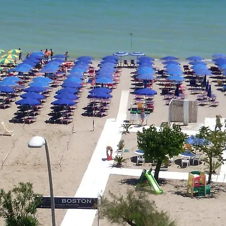 Boston Hotel Alba Adriatica