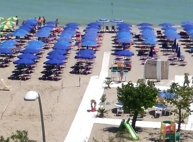 Boston Hotel Alba Adriatica