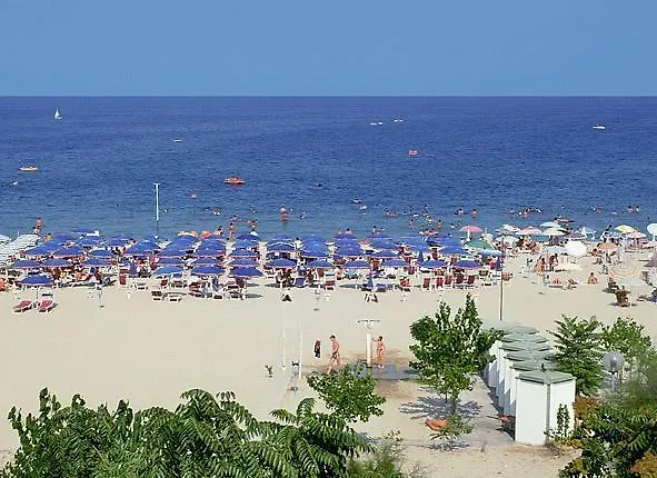 Boston Alba Adriatica